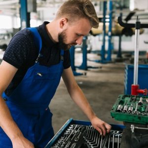 auto-mechanic-looking-selection-spanners_23-2147897821 auto-mechanic-looking-selection-spanners_23-2147897821